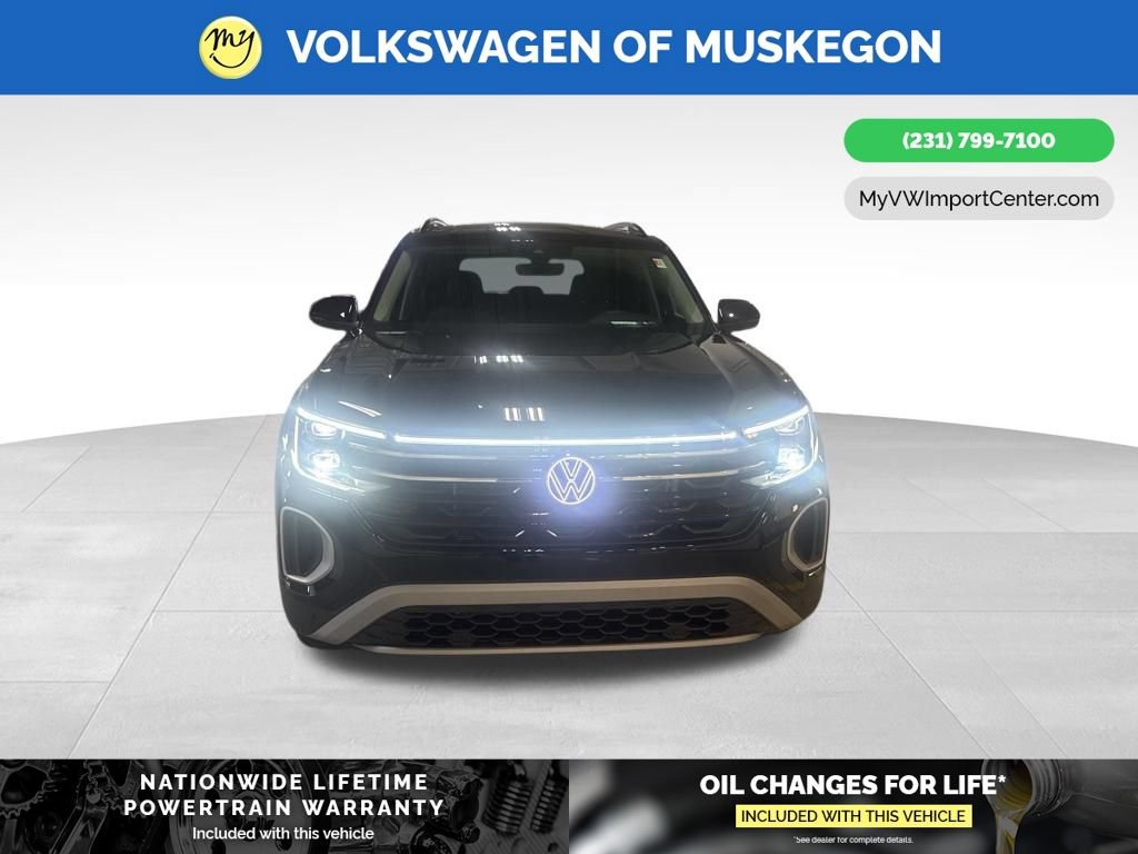 New 2026 Volkswagen Atlas Peak Edition AWD/4WD image 2