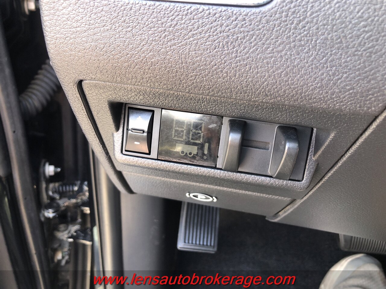 Used 2012 RAM 2500 Laramie w/ HD Snow Plow Prep Group AWD/4WD image 13