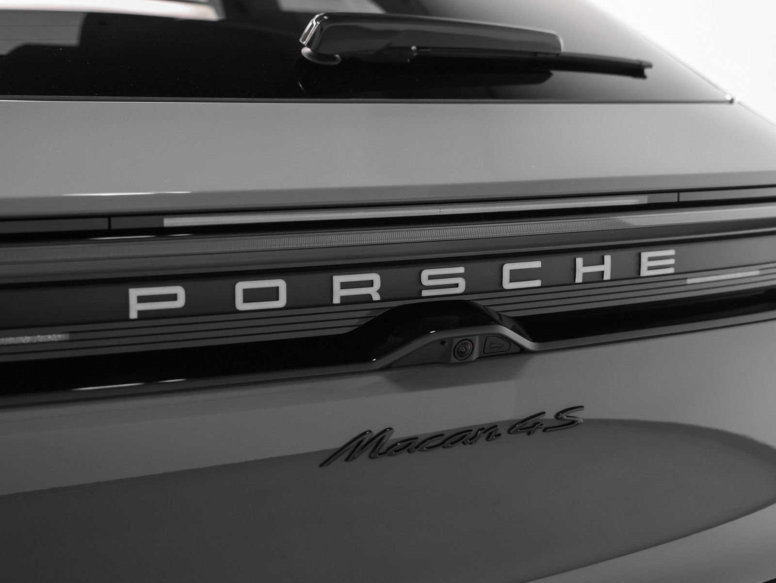 New 2025 Porsche Macan 4S Electric image 21