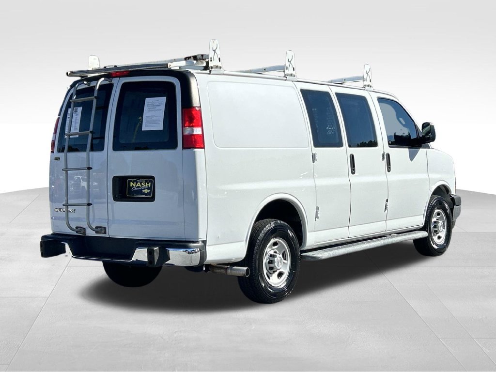 Used 2021 Chevrolet Express 2500 w/ Driver Convenience Package RWD image 3
