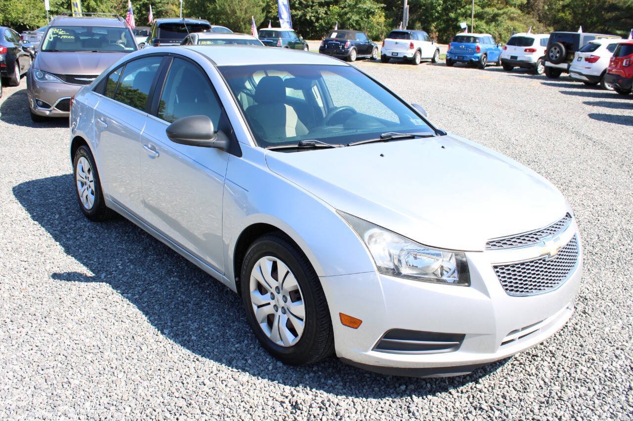 Used 2012 Chevrolet Cruze LS w/ Connectivity Package FWD image 4