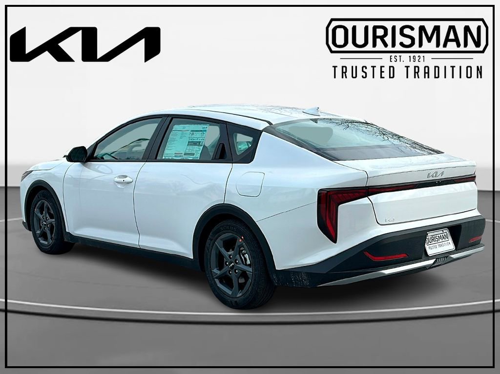 New 2025 Kia K4 FWD image 3