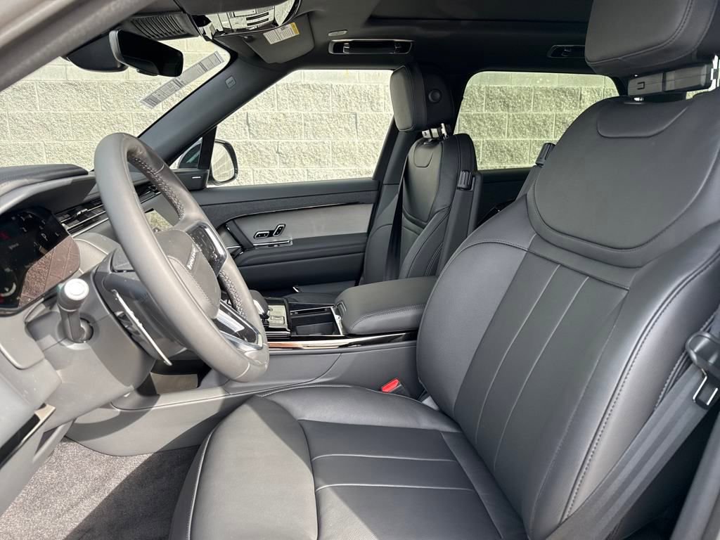 New 2025 Land Rover Range Rover Sport image 11