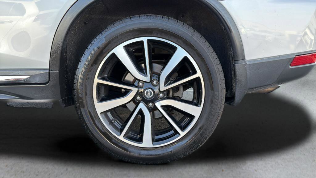 Used 2019 Nissan Rogue SL w/ Premium Package image 31