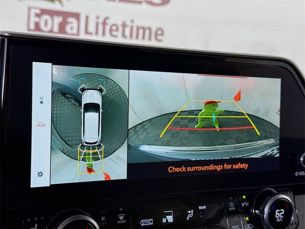 Used 2023 Toyota Highlander Limited image 5