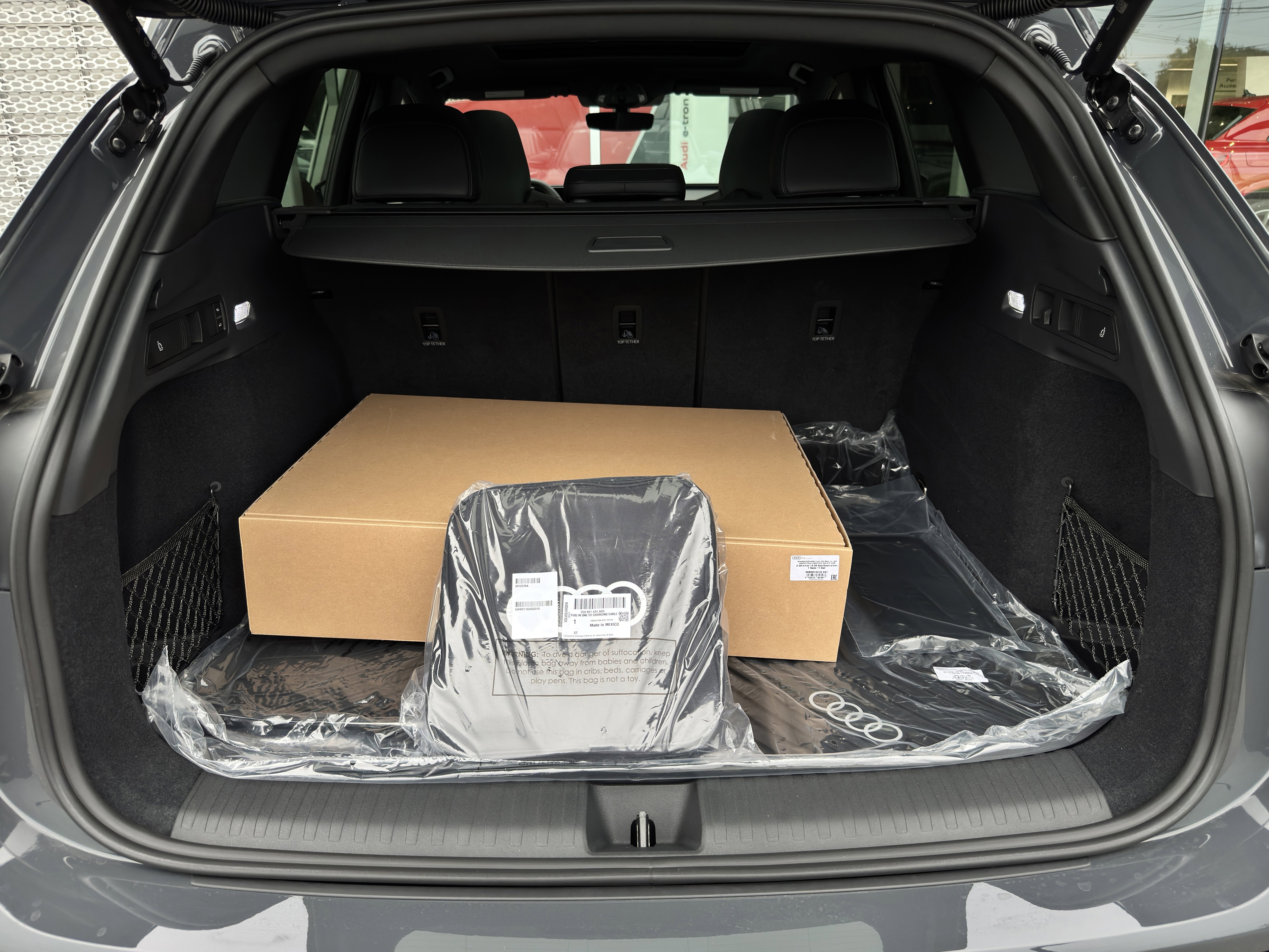 New 2025 Audi SQ6 e-tron Premium Plus image 23