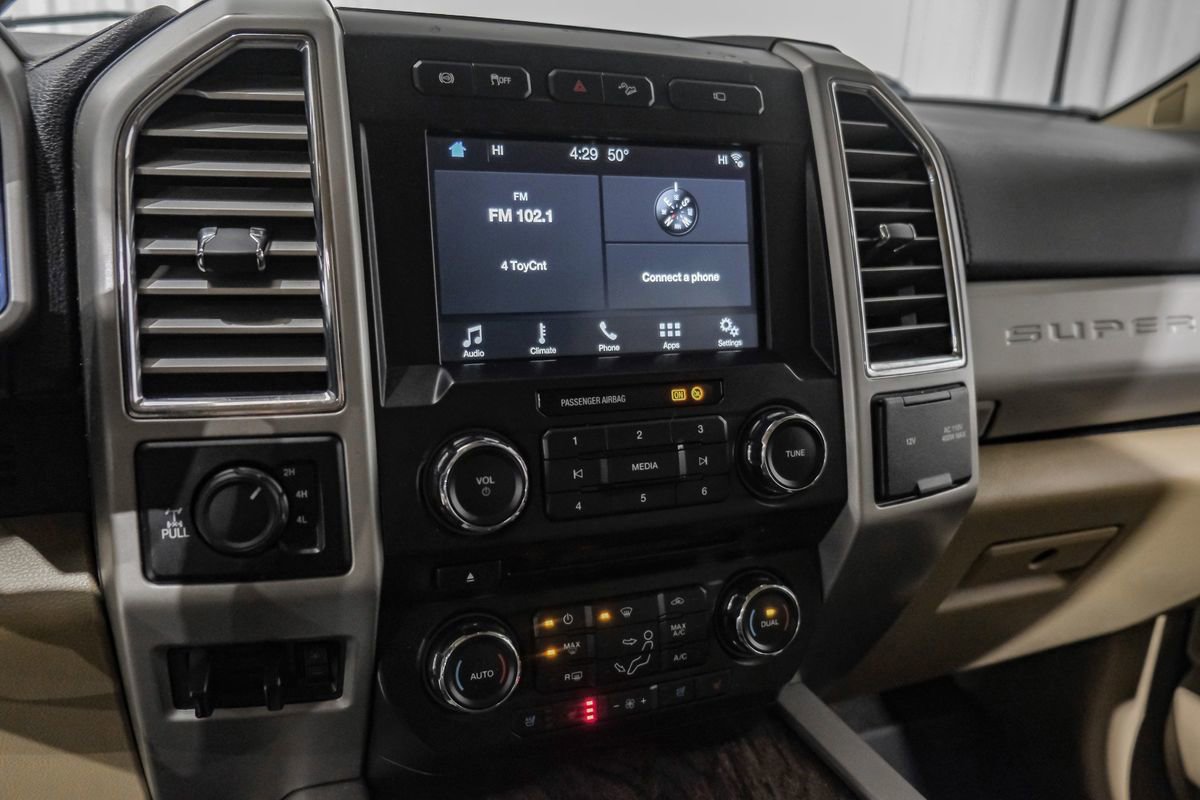 Used 2017 Ford F250 Lariat w/ Chrome Package image 24