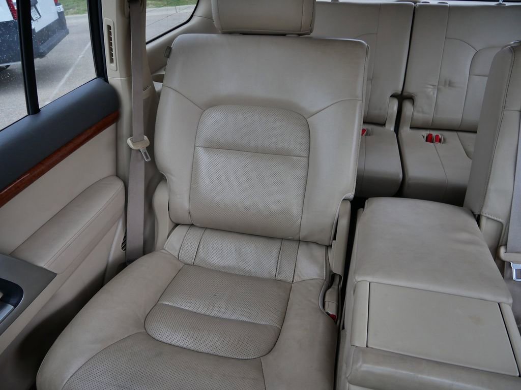 Used 2015 Toyota Land Cruiser image 48