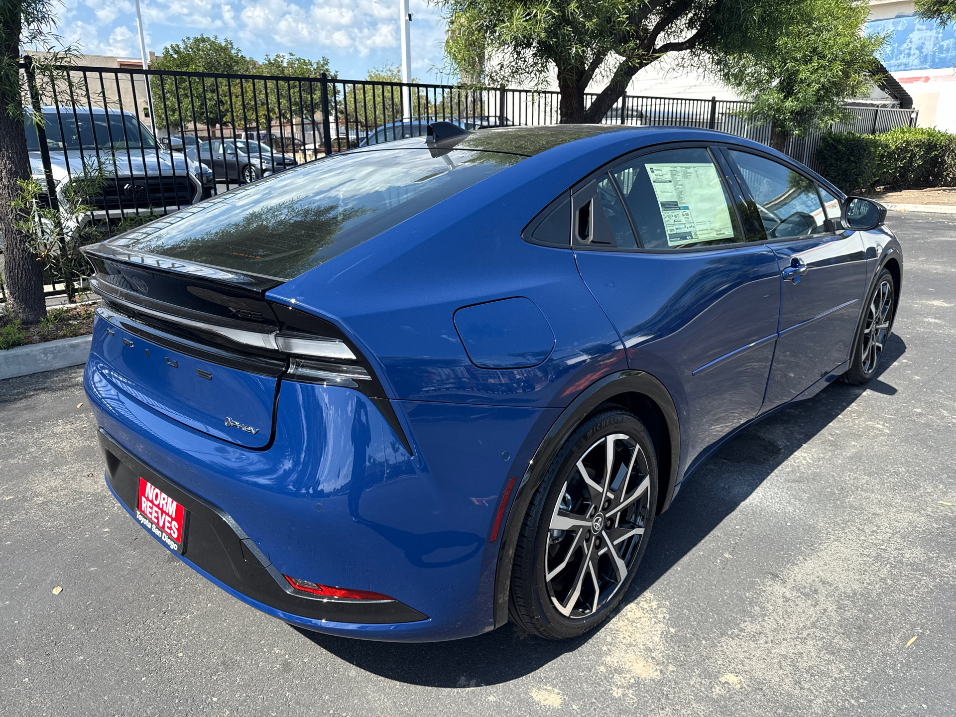 New 2026 Toyota Prius Plug-In Hybrid FWD image 12