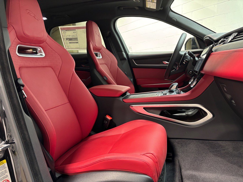 New 2026 Jaguar F-PACE R-Dynamic S image 31