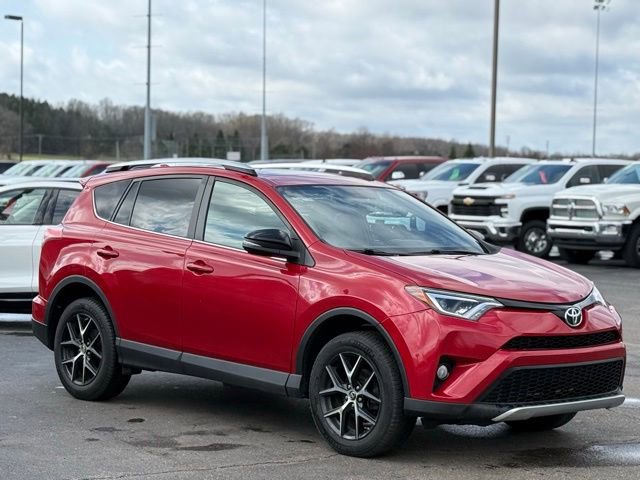 Used 2016 Toyota RAV4 SE image 37
