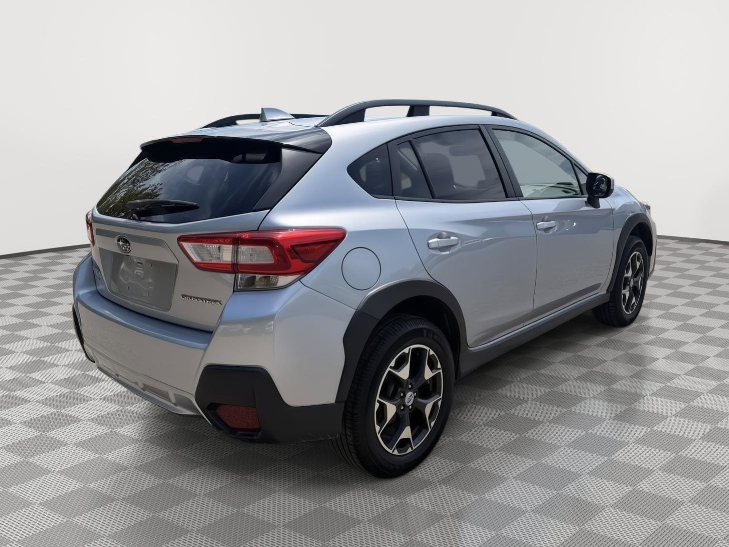 Used 2018 Subaru Crosstrek 2.0i Premium w/ Moonroof Package AWD/4WD image 4