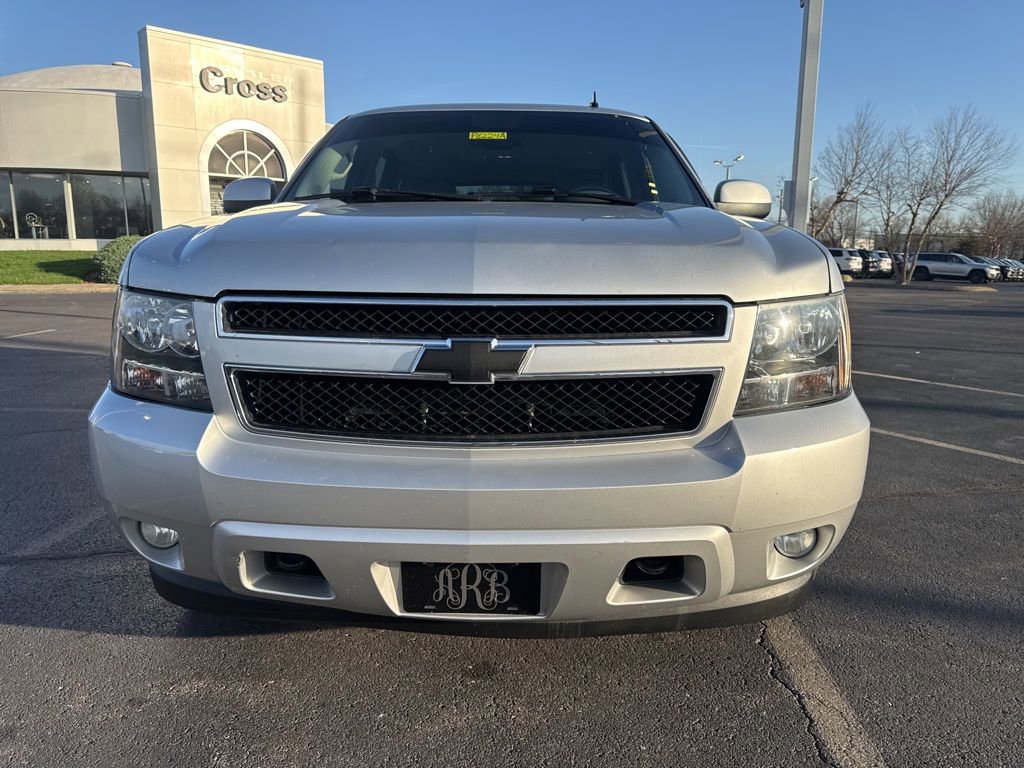 Used 2013 Chevrolet Tahoe LT w/ Luxury Package image 3