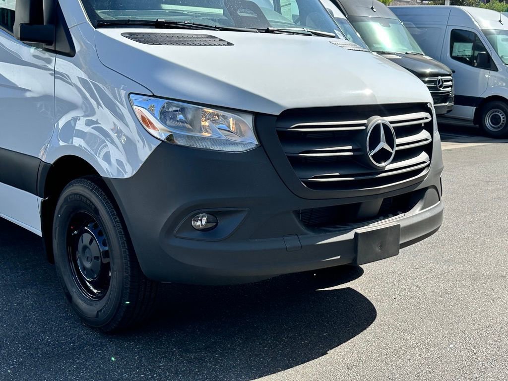 New 2025 Mercedes-Benz Sprinter 2500 image 3