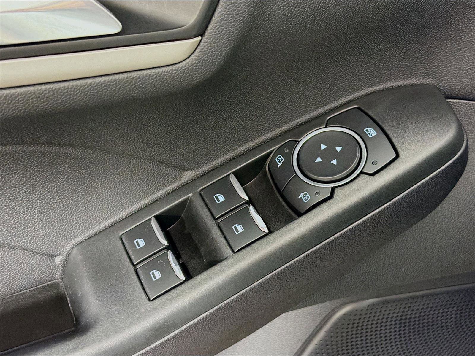 Used 2022 Ford Escape SEL w/ Technology Package AWD/4WD image 19