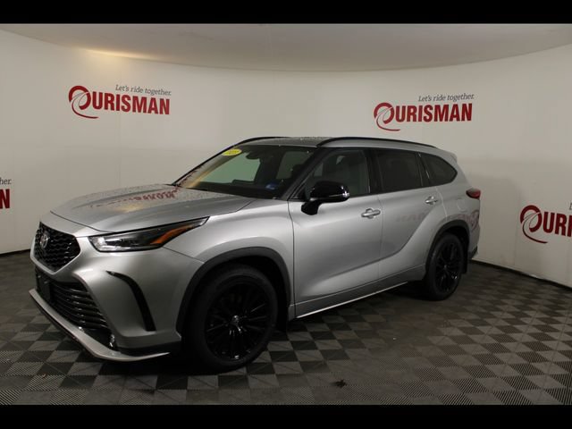 Used 2023 Toyota Highlander XSE AWD/4WD image 2