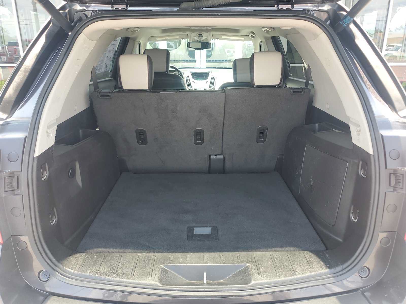 Used 2016 Chevrolet Equinox LTZ w/ Enhanced Convenience Package FWD image 5