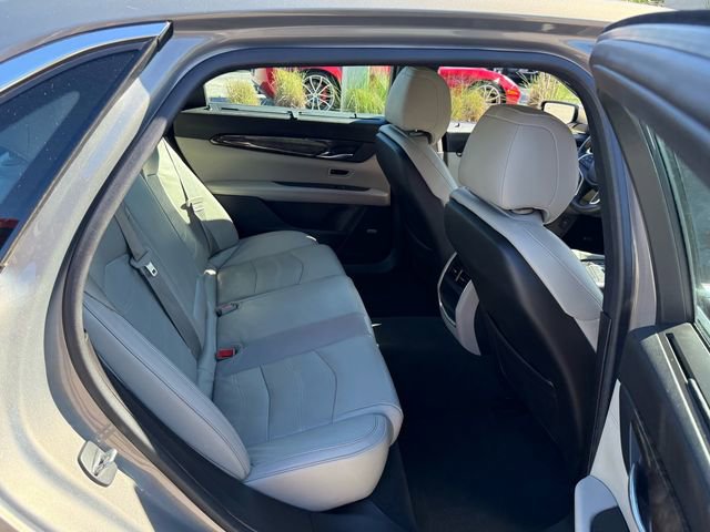 Used 2018 Cadillac CT6 Luxury image 17