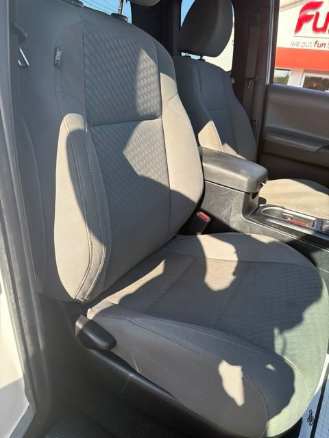 Used 2023 Toyota Tacoma SR AWD/4WD image 21