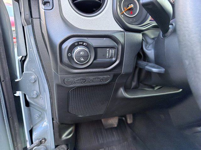 Used 2025 Jeep Gladiator Sport AWD/4WD image 18