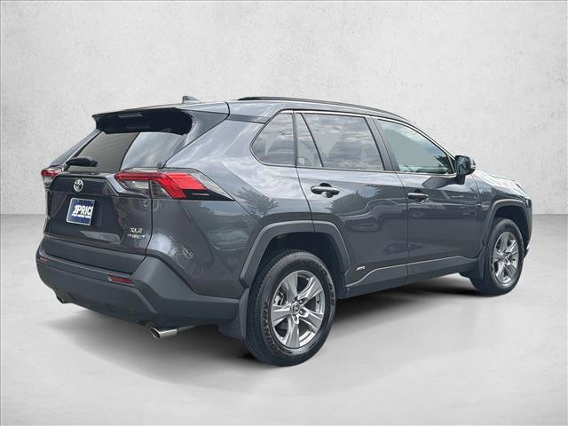 Used 2024 Toyota RAV4 XLE AWD/4WD image 5