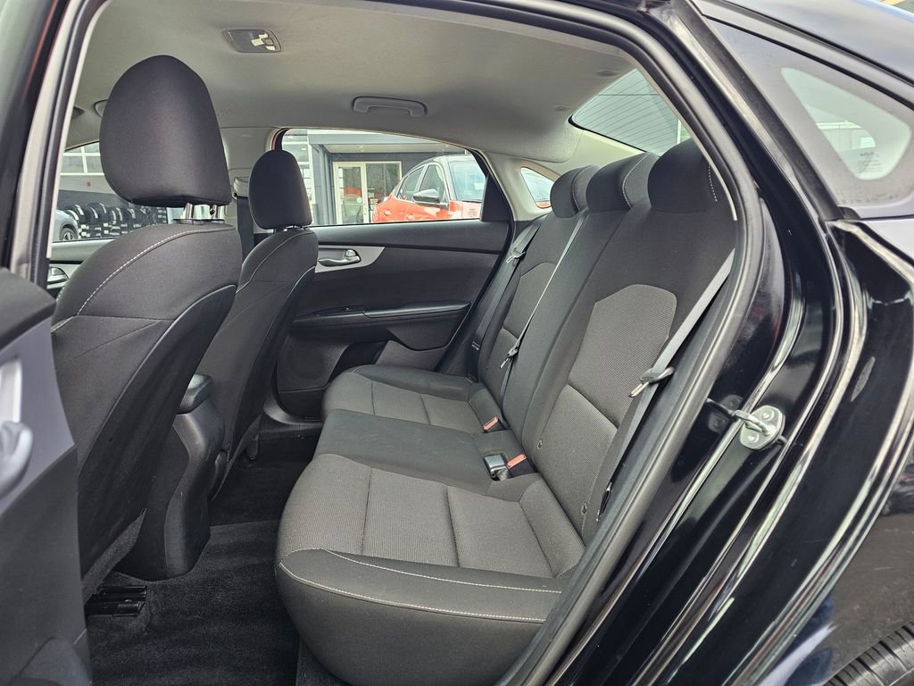 Used 2024 Kia Forte LXS image 9