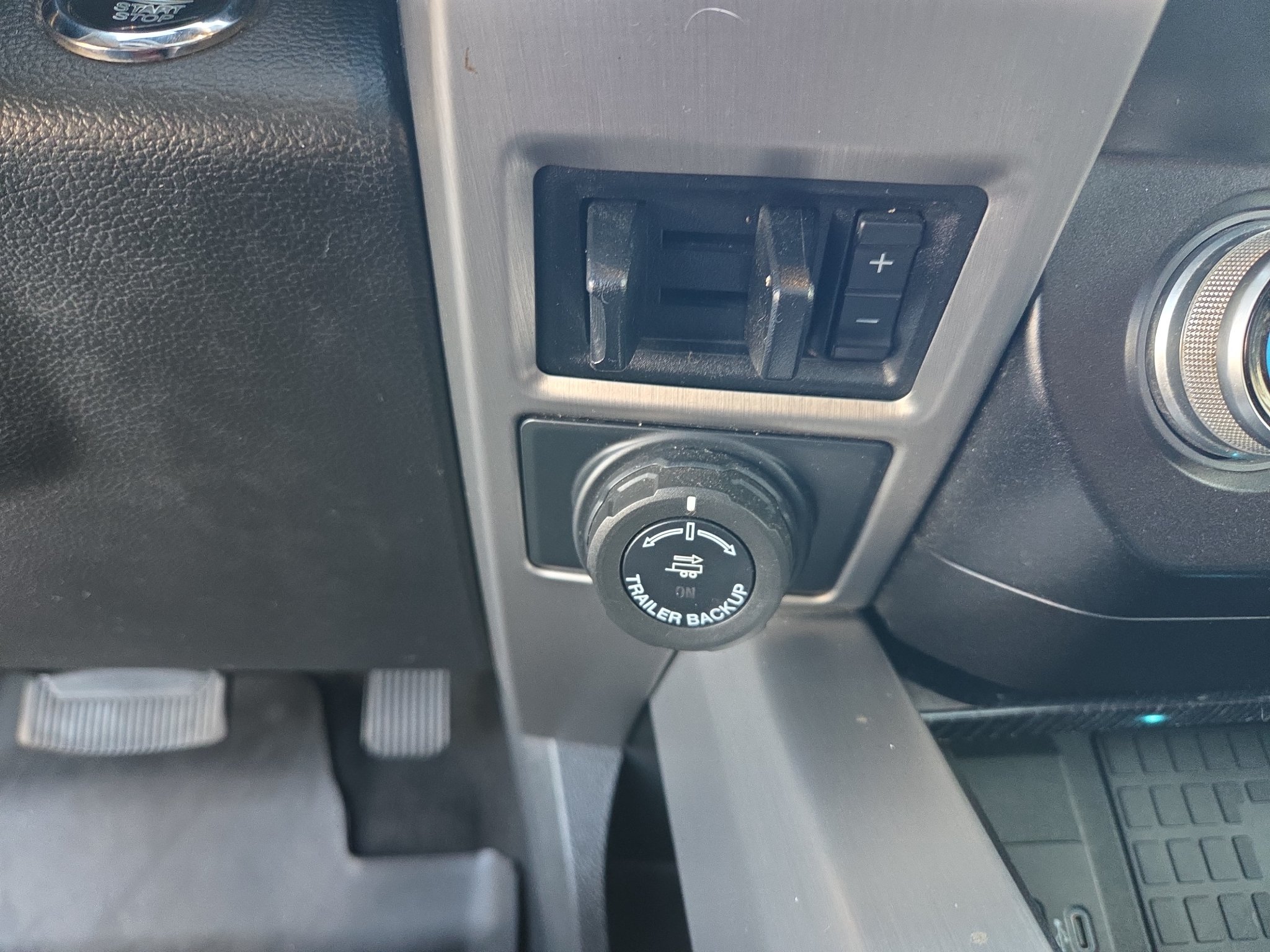 Used 2020 Ford F350 Platinum AWD/4WD image 31