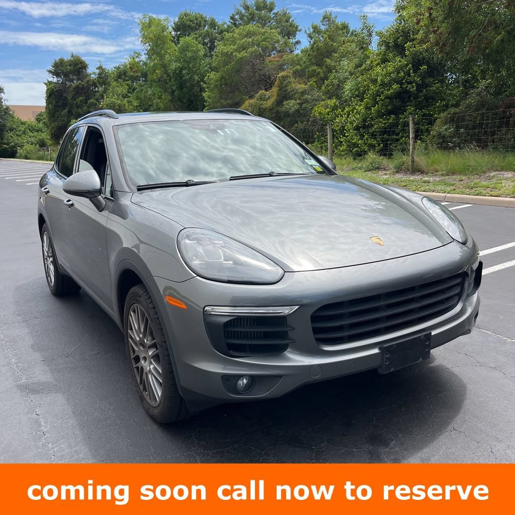 Used 2017 Porsche Cayenne S AWD/4WD image 1