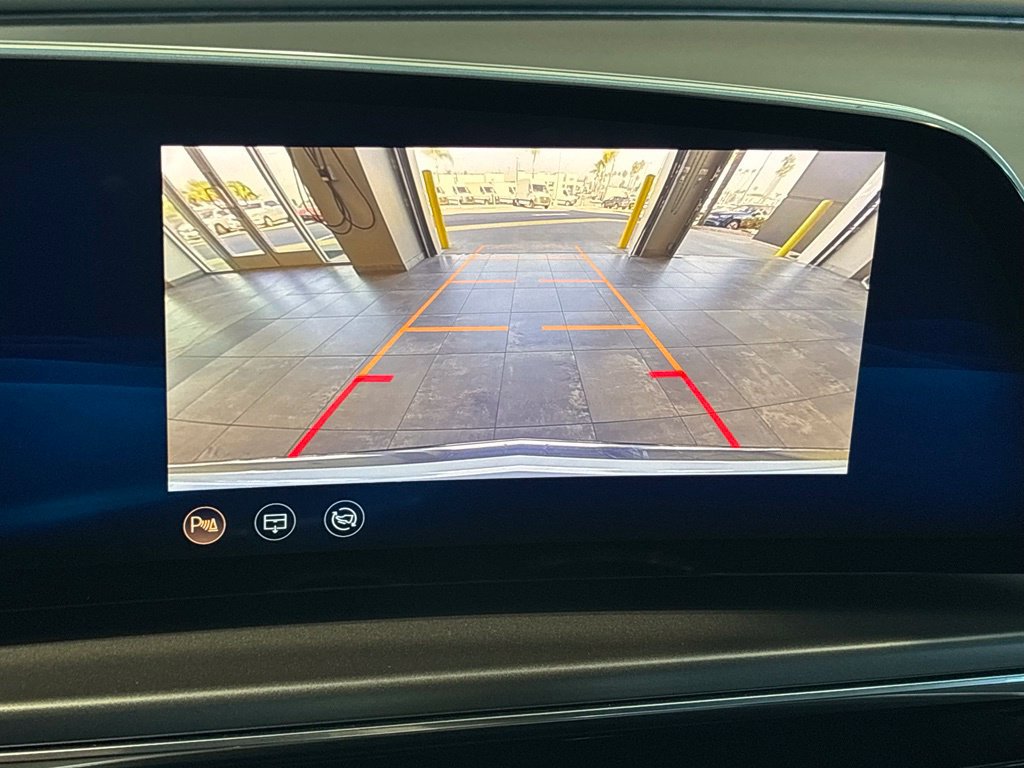 Used 2024 Cadillac Lyriq Tech RWD image 35