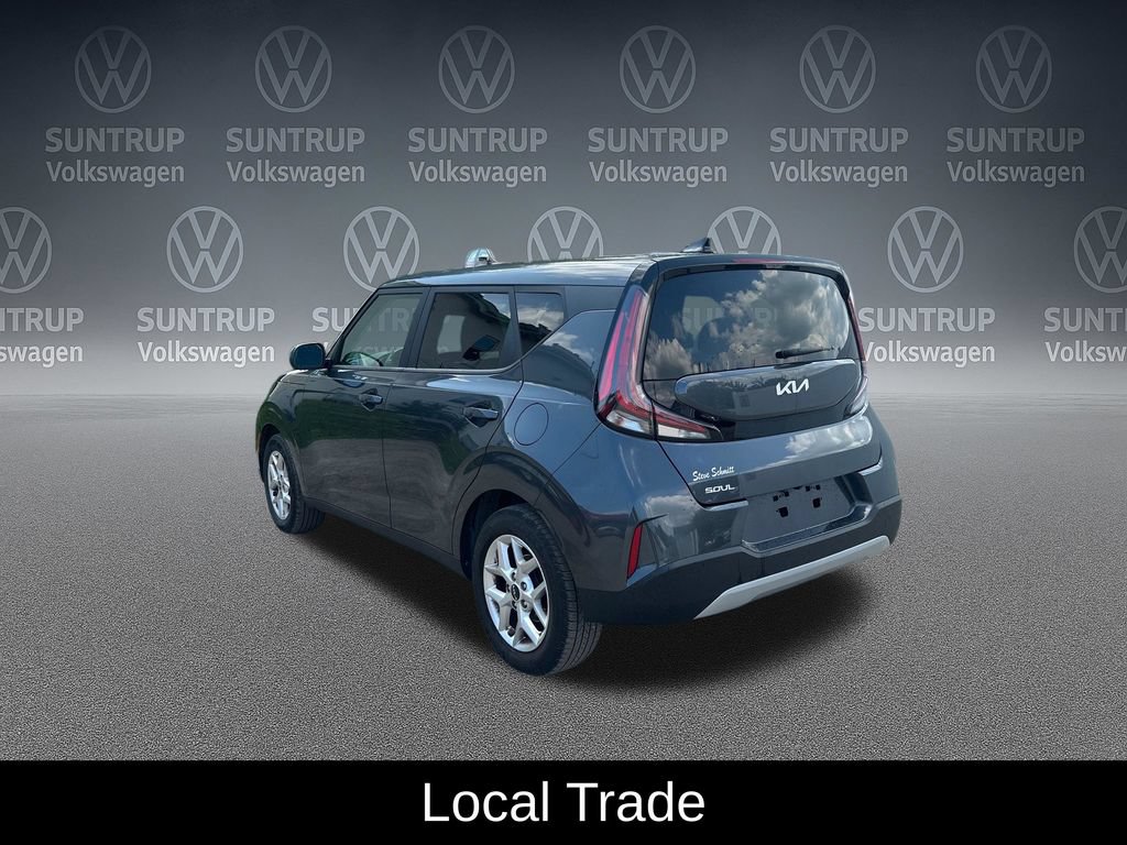 Used 2023 Kia Soul S FWD image 3