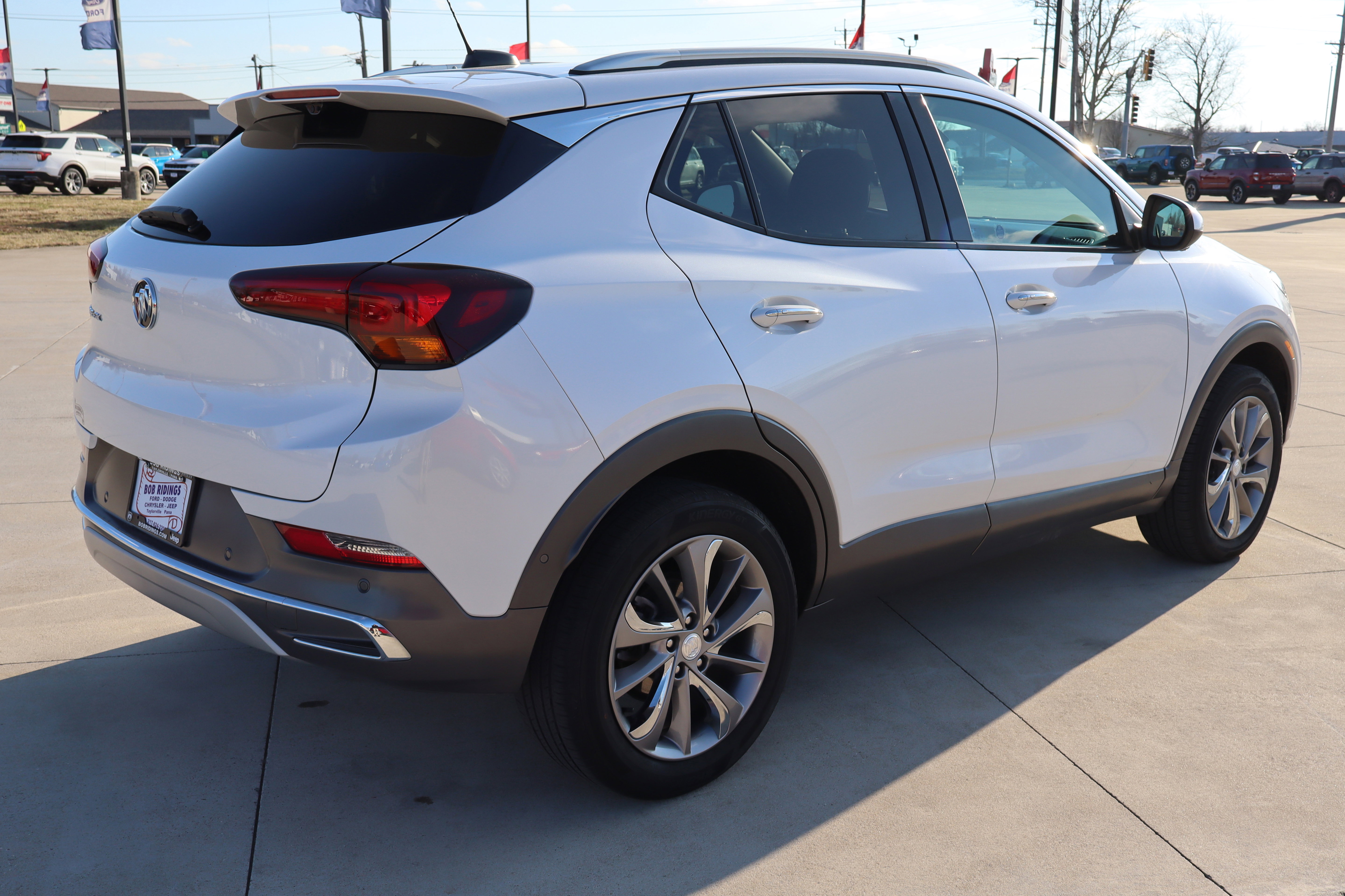 Used 2023 Buick Encore GX Essence w/ Advanced Technology Package image 6