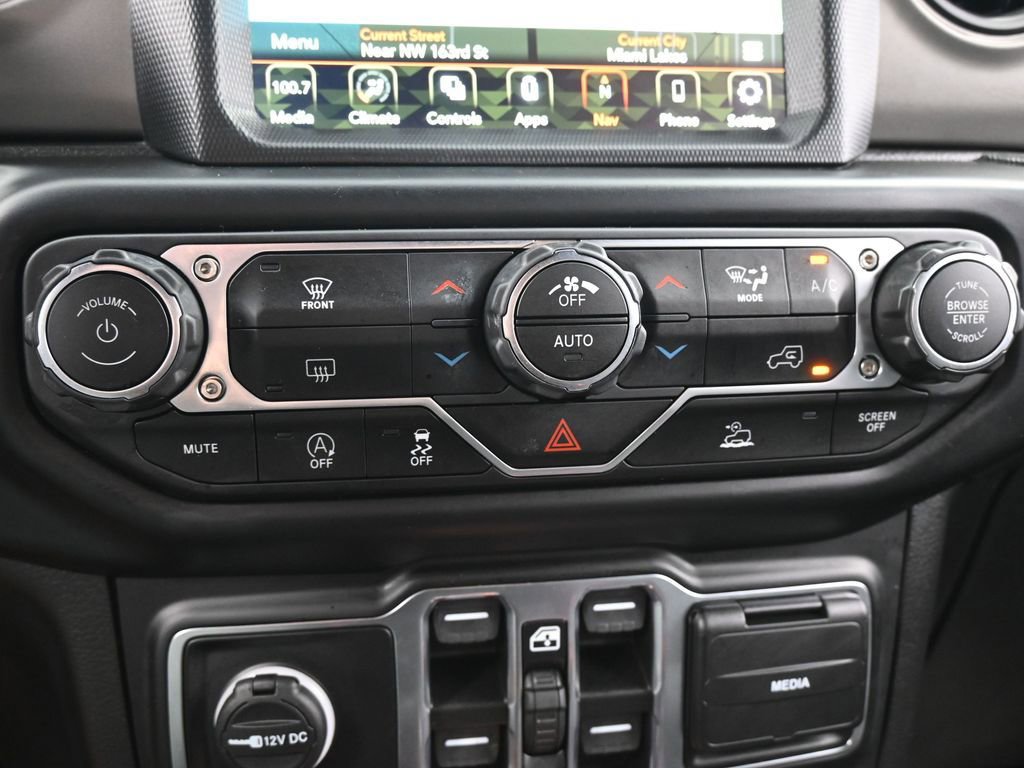 Used 2022 Jeep Wrangler Unlimited Sport image 21