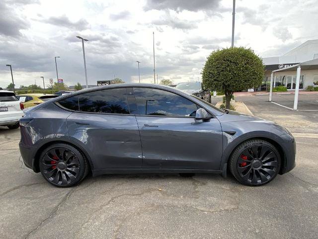 Used 2022 Tesla Model Y Performance AWD/4WD image 2