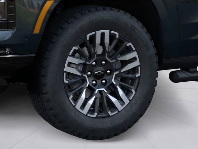 New 2026 Chevrolet Suburban Z71 w/ Comfort Package AWD/4WD image 9