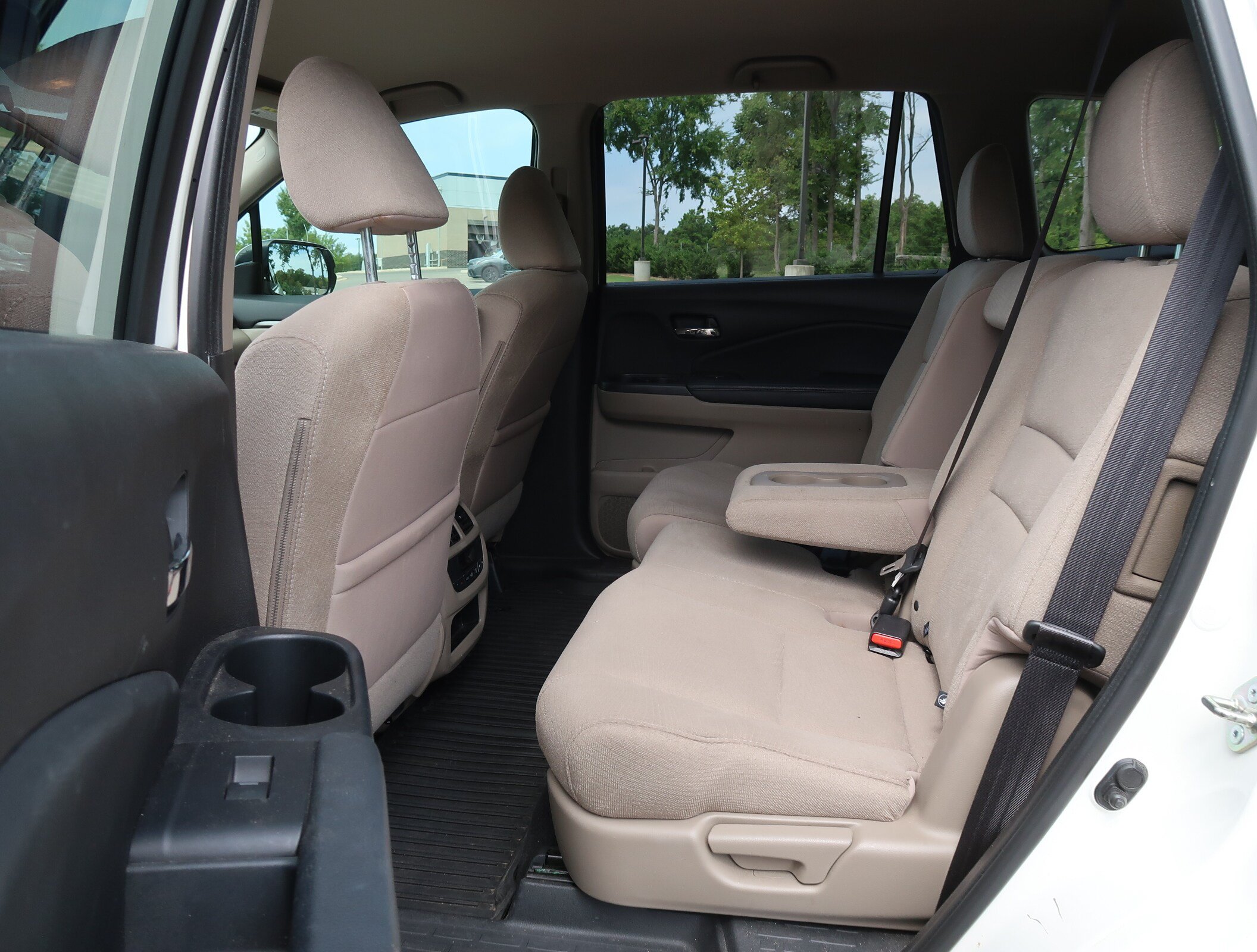 Used 2018 Honda Pilot EX image 15
