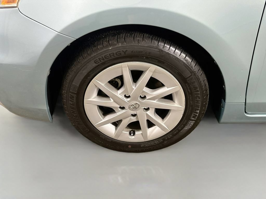 Used 2014 Toyota Prius V Three FWD image 8