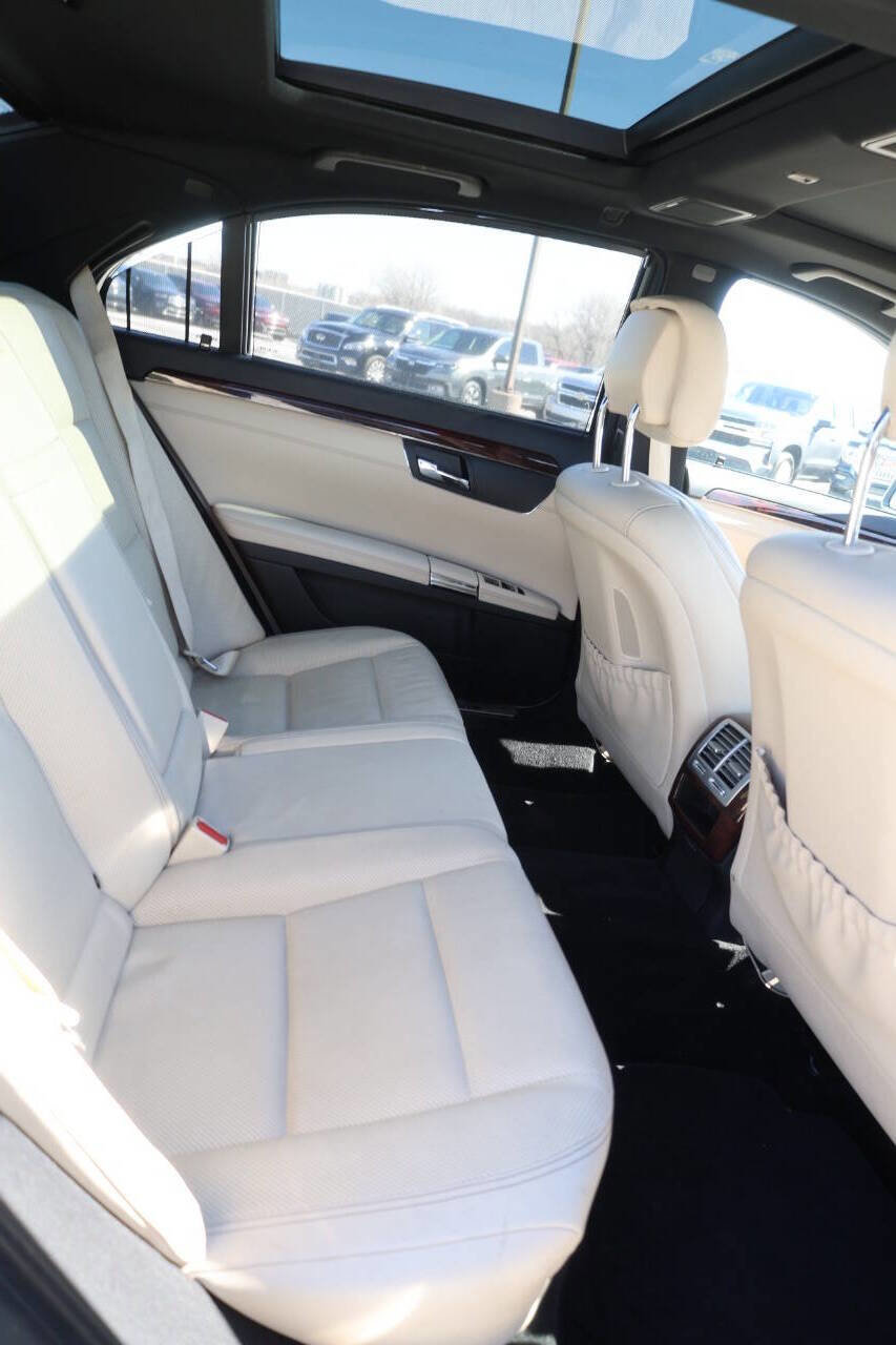 Used 2013 Mercedes-Benz S 550 image 16