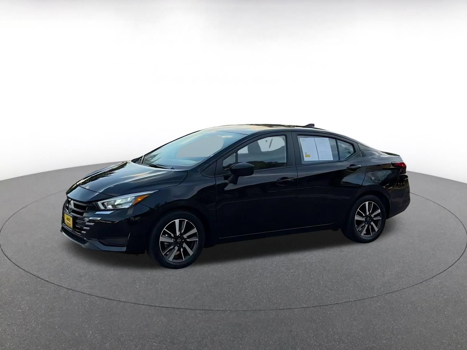 Used 2025 Nissan Versa SV FWD image 7