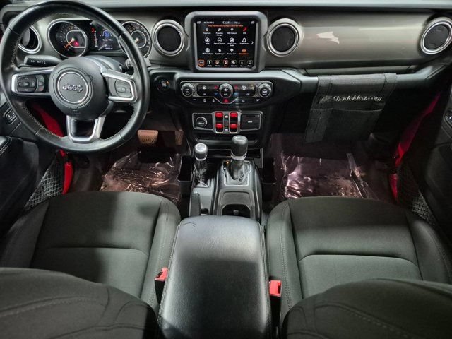 Used 2018 Jeep Wrangler Unlimited Sahara AWD/4WD image 13