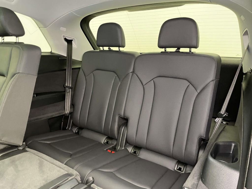 Used 2023 Audi Q7 2.0T Premium w/ Convenience Package image 20