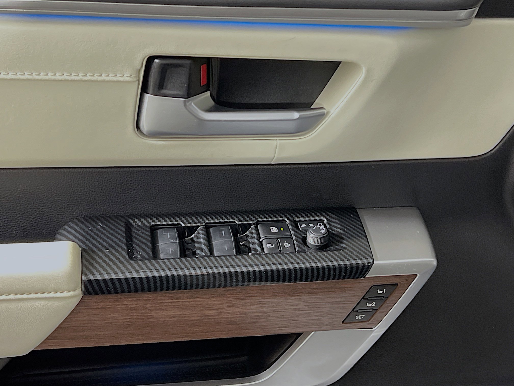 Used 2023 Toyota Sequoia Capstone image 17