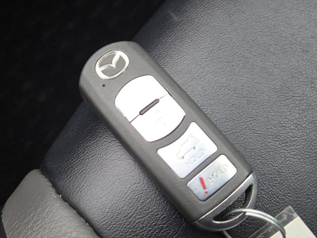 Used 2012 MAZDA CX-9 Touring w/ Moonroof & Bose Audio Pkg image 18