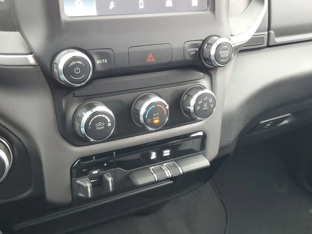 Used 2024 RAM 2500 Big Horn w/ Bed Utility Group image 22