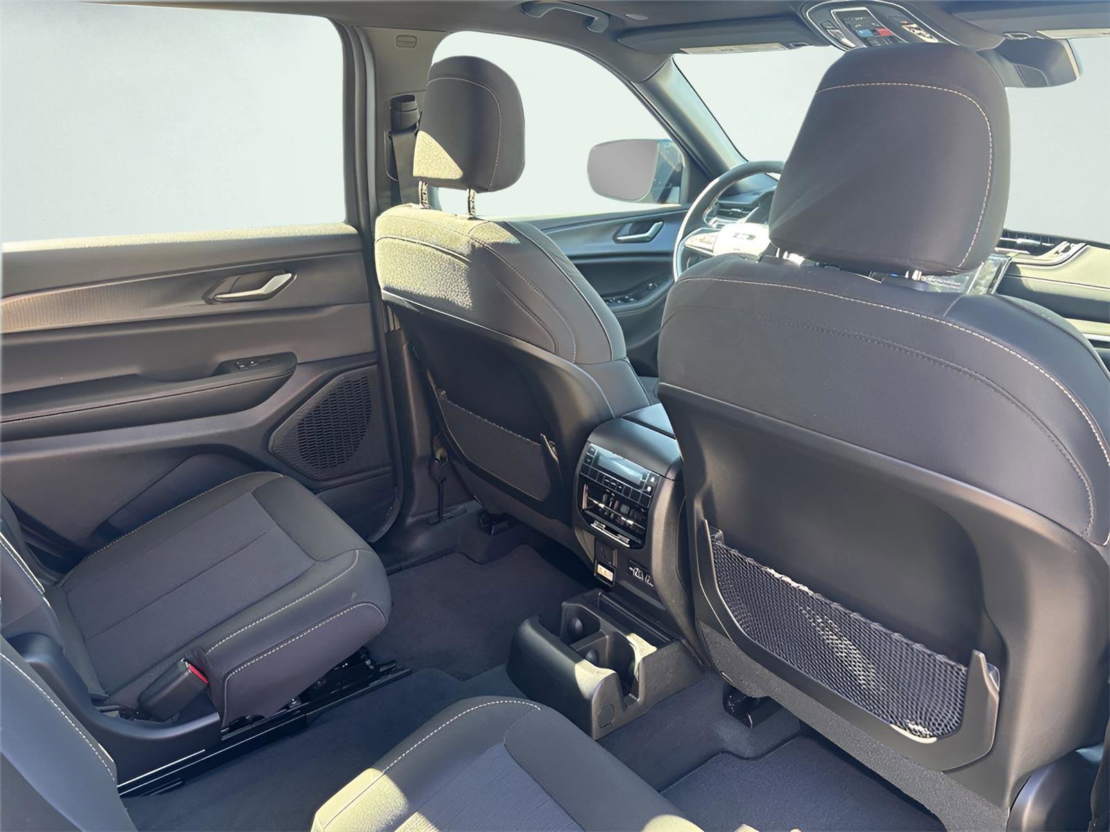 New 2025 Jeep Grand Cherokee L Laredo w/ Luxury Tech Group I image 26