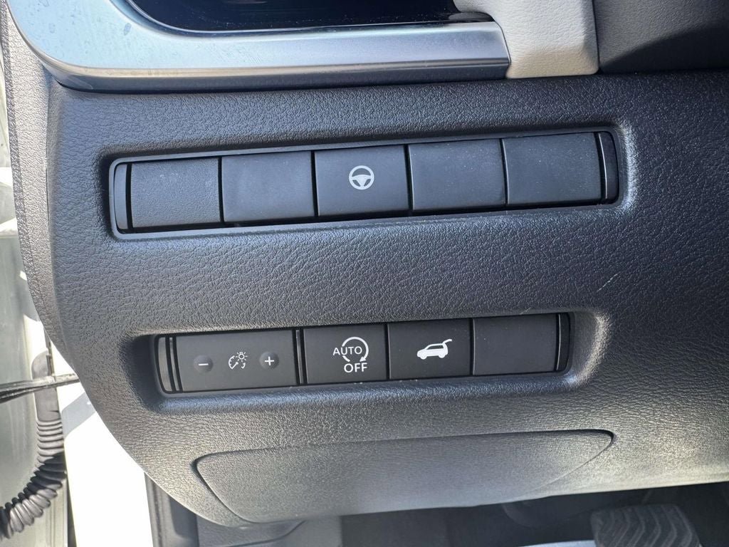 Used 2023 Nissan Rogue SL AWD/4WD image 20