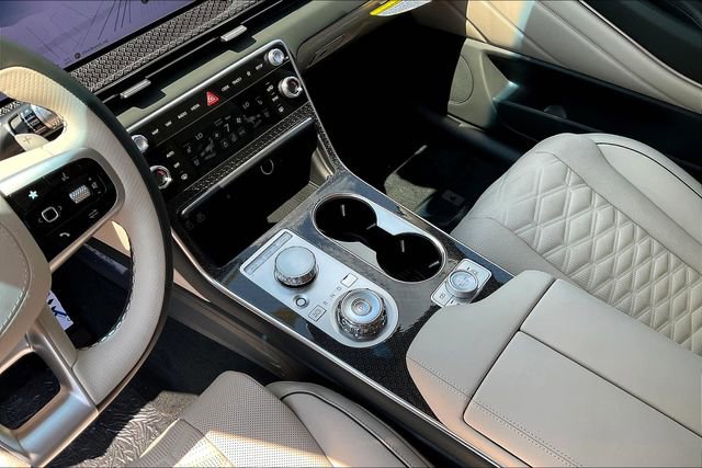 New 2026 Genesis GV80 3.5T e-SC image 8