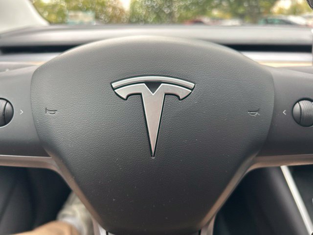Used 2019 Tesla Model 3 Standard Range Plus RWD image 25