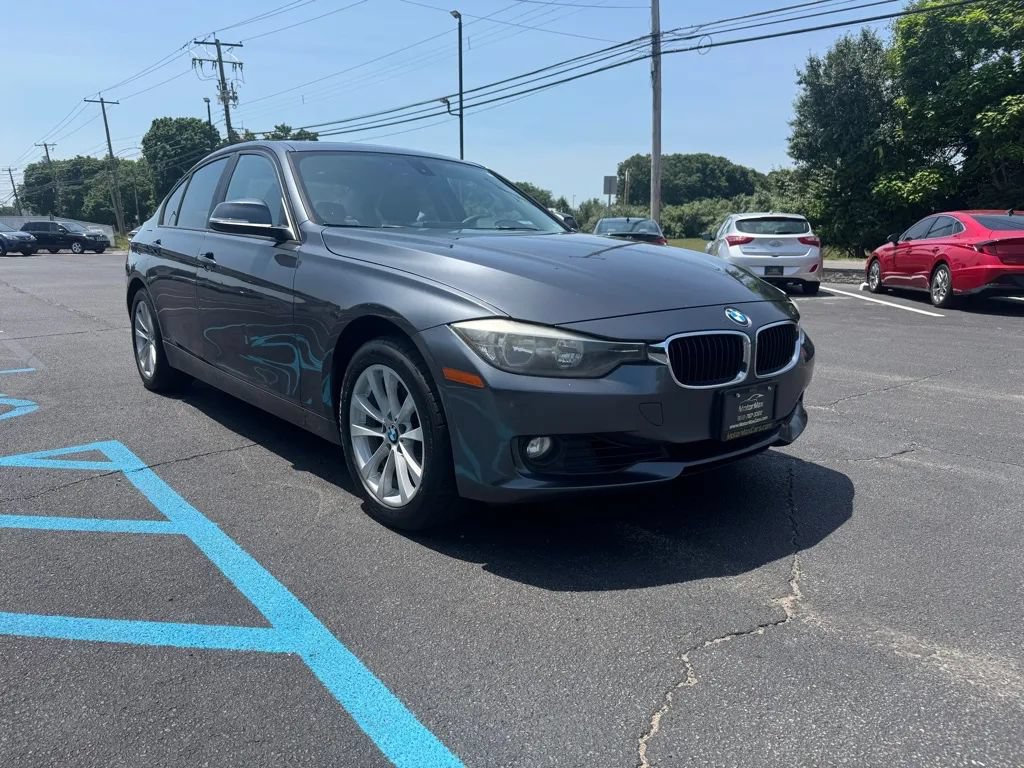 Used 2013 BMW 328i xDrive Sedan AWD/4WD image 4
