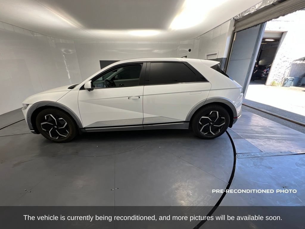 Used 2024 Hyundai Ioniq 5 Limited RWD image 2
