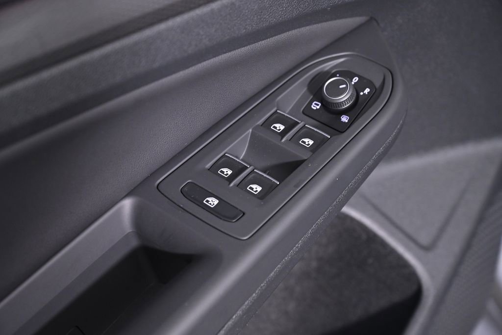 Used 2024 Volkswagen GTI SE image 27